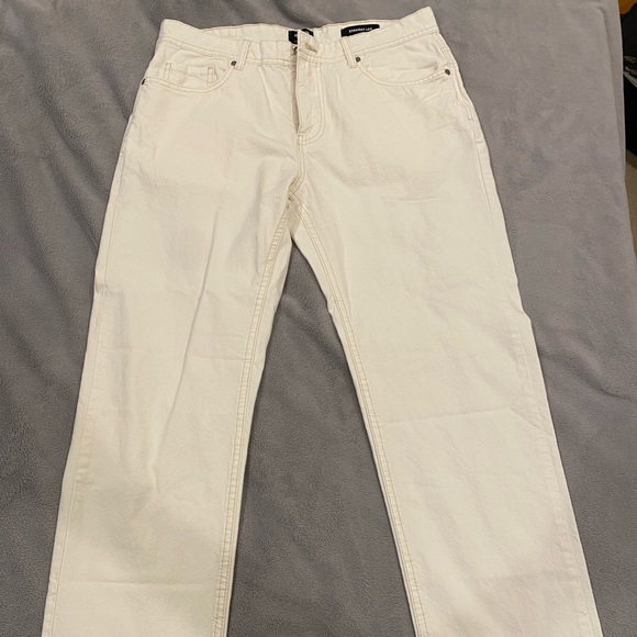 I have White Pants from Cotton On. Size is Mens 32. - Picture 2 of 4